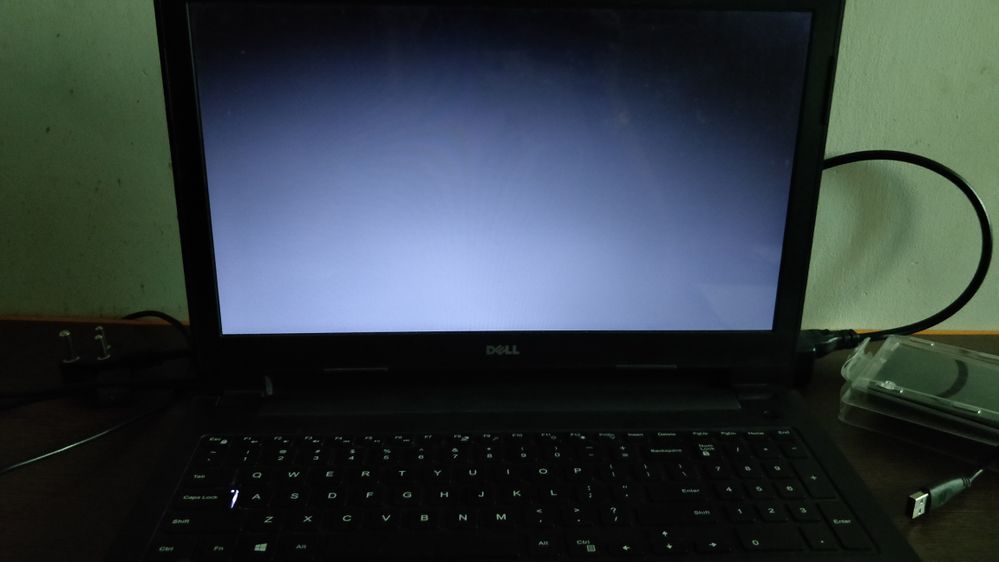 Laptop with Black responsive screen Dell Inspiring 15 3000 i | DELL  Technologies