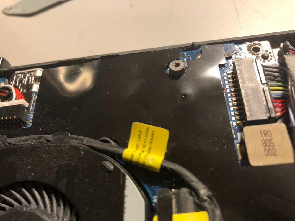 XPS 15 9570 USB C Charging Not Working - Another Fried Charging Circuitry  Chip | DELL Technologies